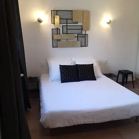 Bed & Breakfast Chez Tata *