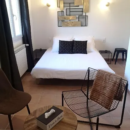 Chez Tata B&B Régusse
